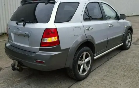 KIA Sorento Fender end trim 4322199NBV
