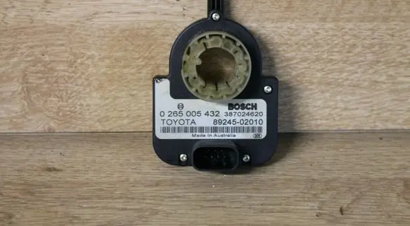 Toyota Avensis T250 Steering angle sensor 8924502010