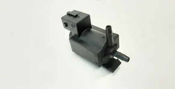 BMW 5 E60 E61 Turbo solenoid valve 7810831 70231800