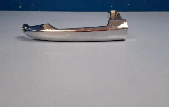 KIA Carens II Front door exterior handle 826501D000