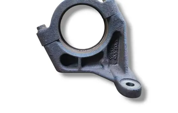 Volvo V70 Driveshaft support bearing bracket 9143465