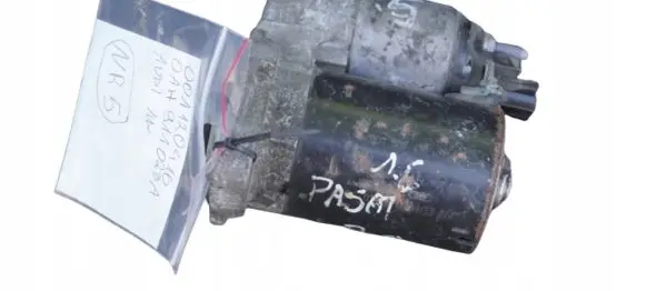 Volkswagen Golf V Starter motor 0AH911023A