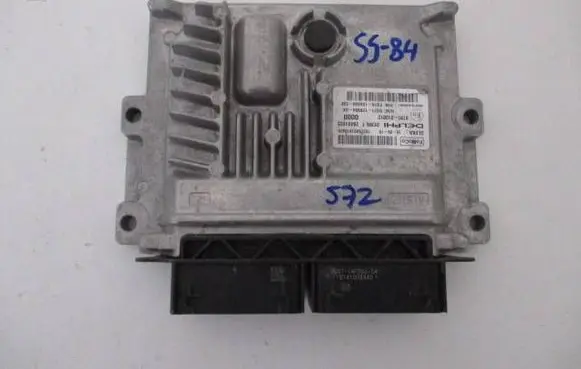 Ford Mondeo MK V Engine control unit/module DS7112B684UE