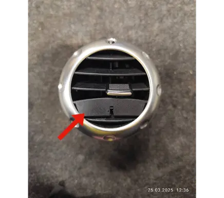 Audi TT Mk1 Dash center air vent grill 8N0820901A