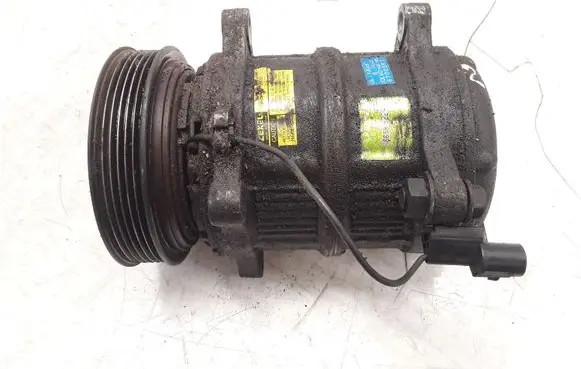 Volvo S40, V40 Air conditioning (A/C) compressor (pump) 30612618 865B922509 8708581