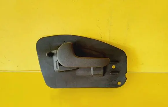 Opel Corsa C Rear door interior handle 13104269G 13104267P