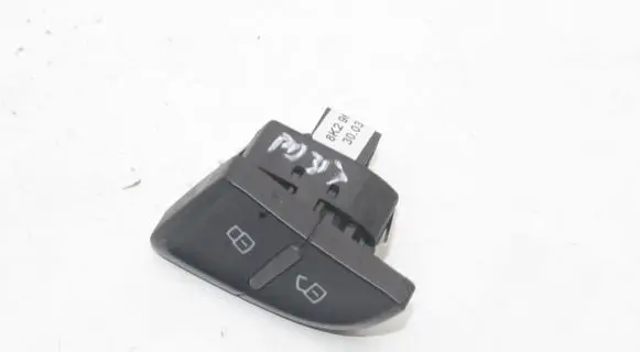 Audi A5 Sportback 8TA Central locking switch button 8K2962108A
