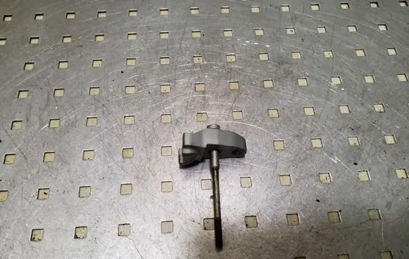 Audi Q7 4L Fuel Injector clamp holder 059216J