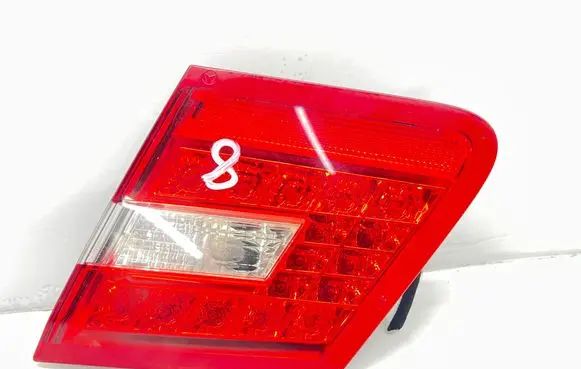 Mercedes-Benz E C207 W207 Tailgate rear/tail lights A2078200464