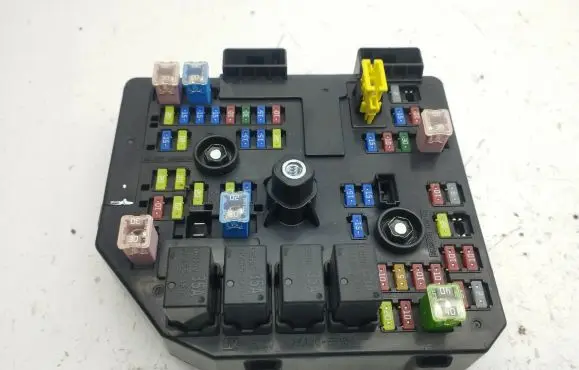 Opel Antara Fuse module 95361499