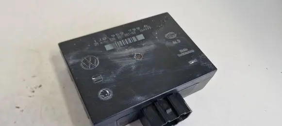 Skoda Octavia Mk2 (1Z) Comfort/convenience module 5DK00795150 1J0959799Q