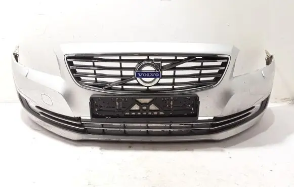 Volvo V70 Front bumper 31353716
