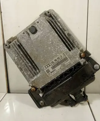 Audi A3 S3 A3 Sportback 8P Engine control unit/module 03L906022BQ 03L906022LS 0281015823