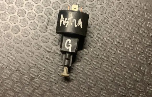 Opel Astra G Brake pedal sensor switch 09132299 09175172 09175185
