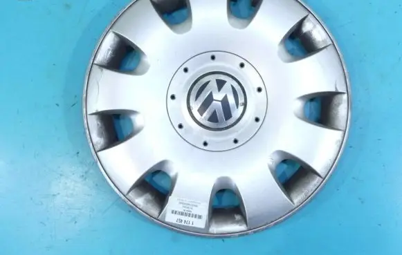 Volkswagen Golf Plus R16 wheel hub/cap/trim 1T0601147 IMPRK1174457