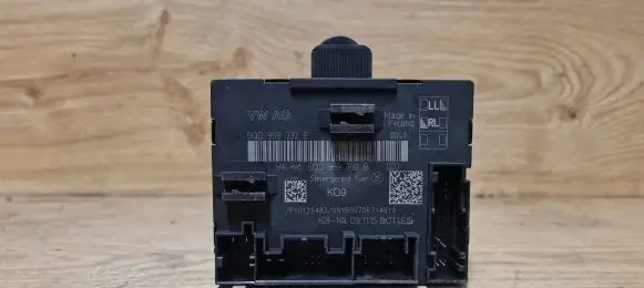 Audi A3 S3 8V Door control unit/module 5Q0959392B