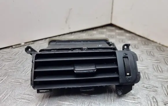 KIA Rio Dash center air vent grill 1W97410900 813K7448