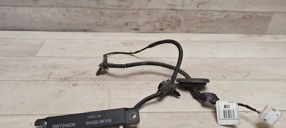 KIA Optima Aerial antenna amplifier 954203K100 5WY2A62B
