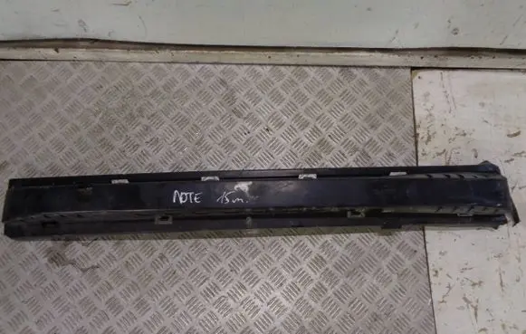 Nissan Note (E12) Front bumper foam support bar