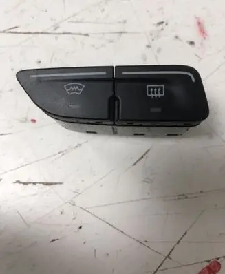 Ford Focus Windscreen/window heater switch 18K574AB