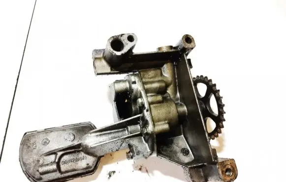 Peugeot 806 Oil pump 9638783980