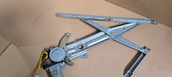 Suzuki Ignis Front door window regulator with motor 8340186G10 8340181G00 8340176G00