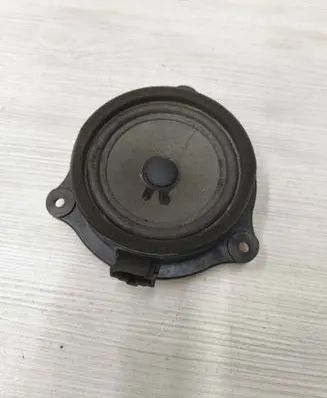 Audi A6 S6 C6 4F Front door speaker 4F0035411