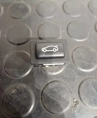 BMW 7 F01 F02 F03 F04 Tailgate opening switch 9200316