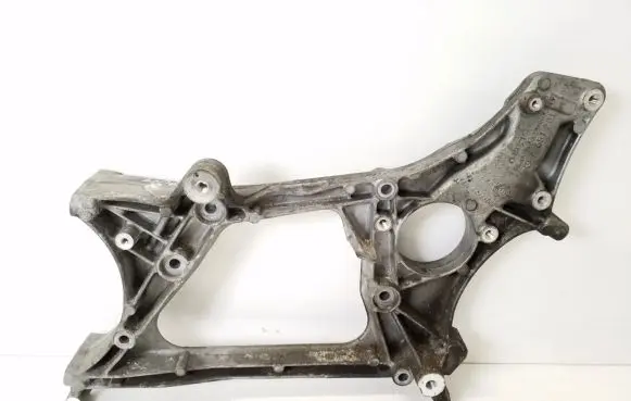 Mercedes-Benz SLK R172 other engine part A6512011909