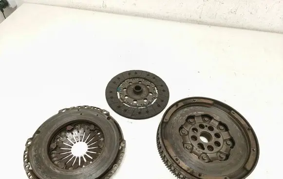 Opel Vivaro Clutch set kit 123107183R