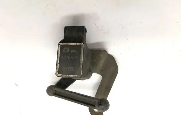 BMW 3 E92 E93 Air suspension front height level sensor 6778809