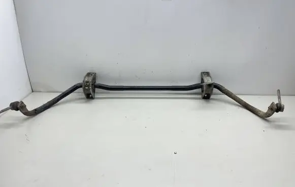 BMW 6 E63 E64 Sway bar bush bracket, front 6766509 BMW3135