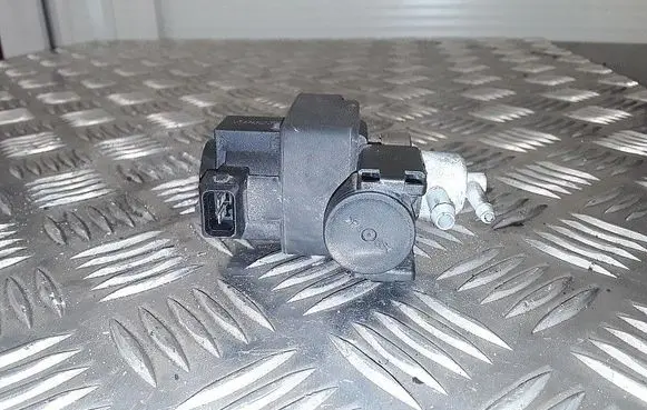 KIA Optima Turbo solenoid valve 394502a600