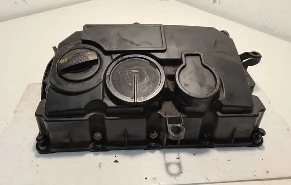 Volkswagen Polo IV 9N3 Rocker cam cover 03G103475D