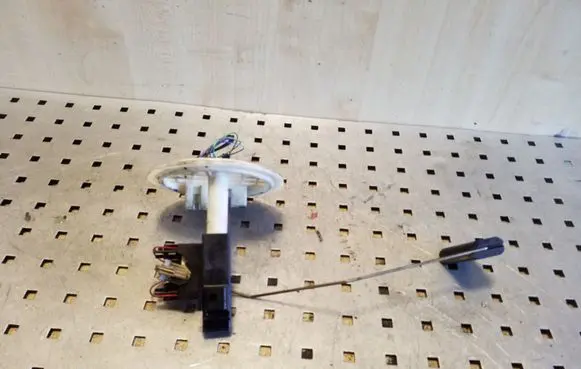 Volvo V70 Fuel level sensor 