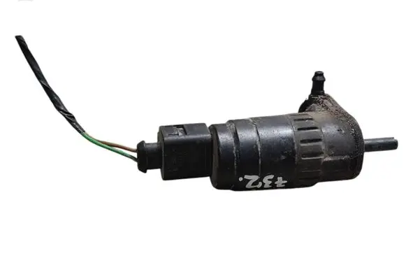 Skoda Yeti (5L) Windscreen/windshield washer pump 1K6955651