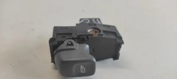 Volvo XC70 Electric window control switch 4970 9472275 01W095