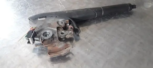 Peugeot Partner Hand brake release handle 1400851877