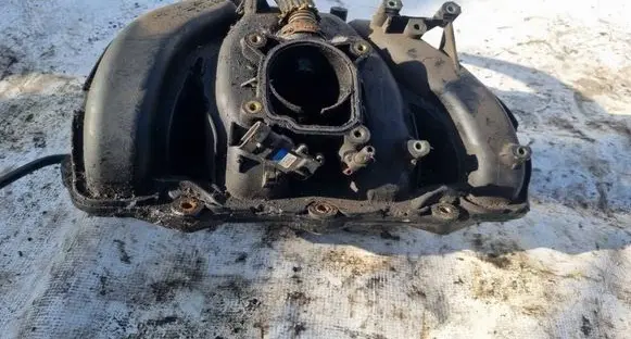 Opel Vectra C Intake manifold 55351149