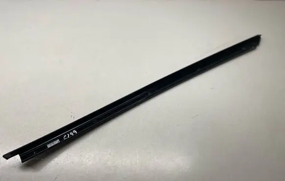 BMW 8 G15 Front door windshield rail 51407456032 7456032