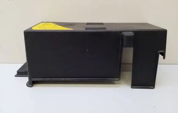 Volvo XC90 Battery box tray cover/lid 8697004 09472377