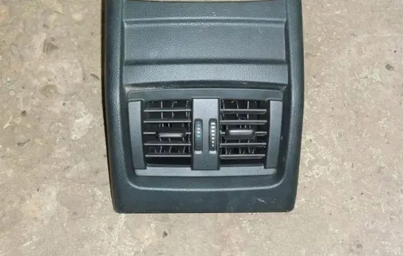 BMW 3 F30 F35 F31 Cabin air duct channel 9228283