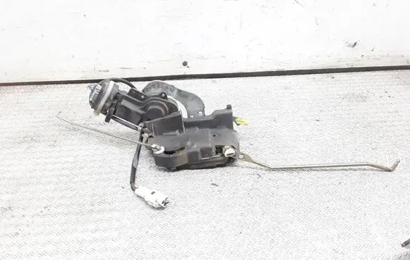 Suzuki Grand Vitara I Front door lock