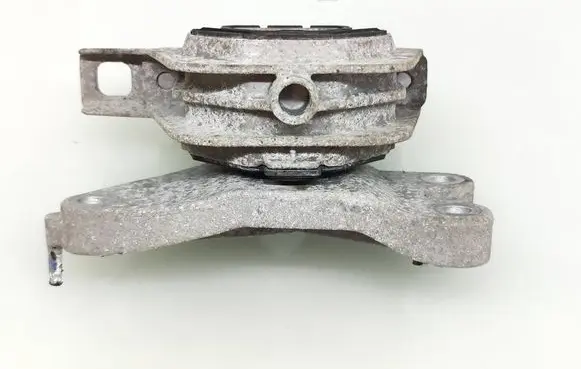 Peugeot Partner III Engine mount bracket 9826533880