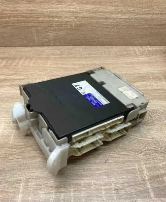 Toyota Corolla Verso AR10 Fuse box set 8922147242 8273047420A