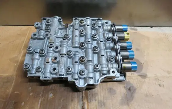 Ford Mondeo Mk III Transmission gearbox valve body 1084427150