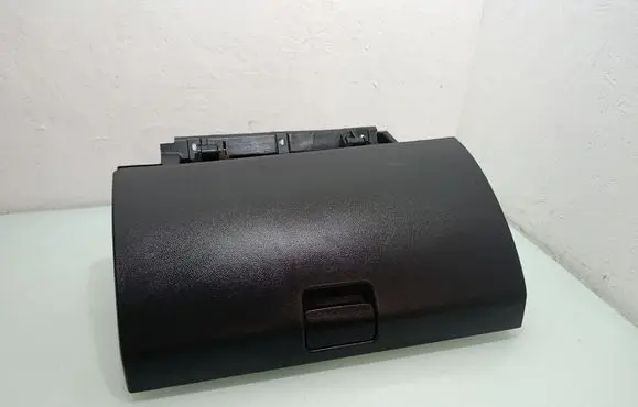 Opel Antara Glove box 96630050