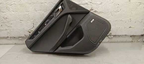 Porsche Macan (95B) Rear door card panel trim