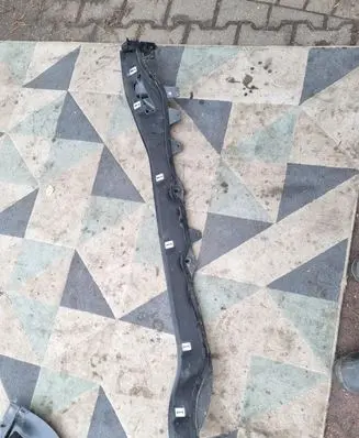 Citroen C3 Wiper trim 9811979680