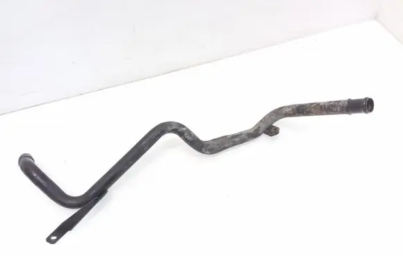 Volkswagen Touran I Engine coolant pipe/hose 038121151A